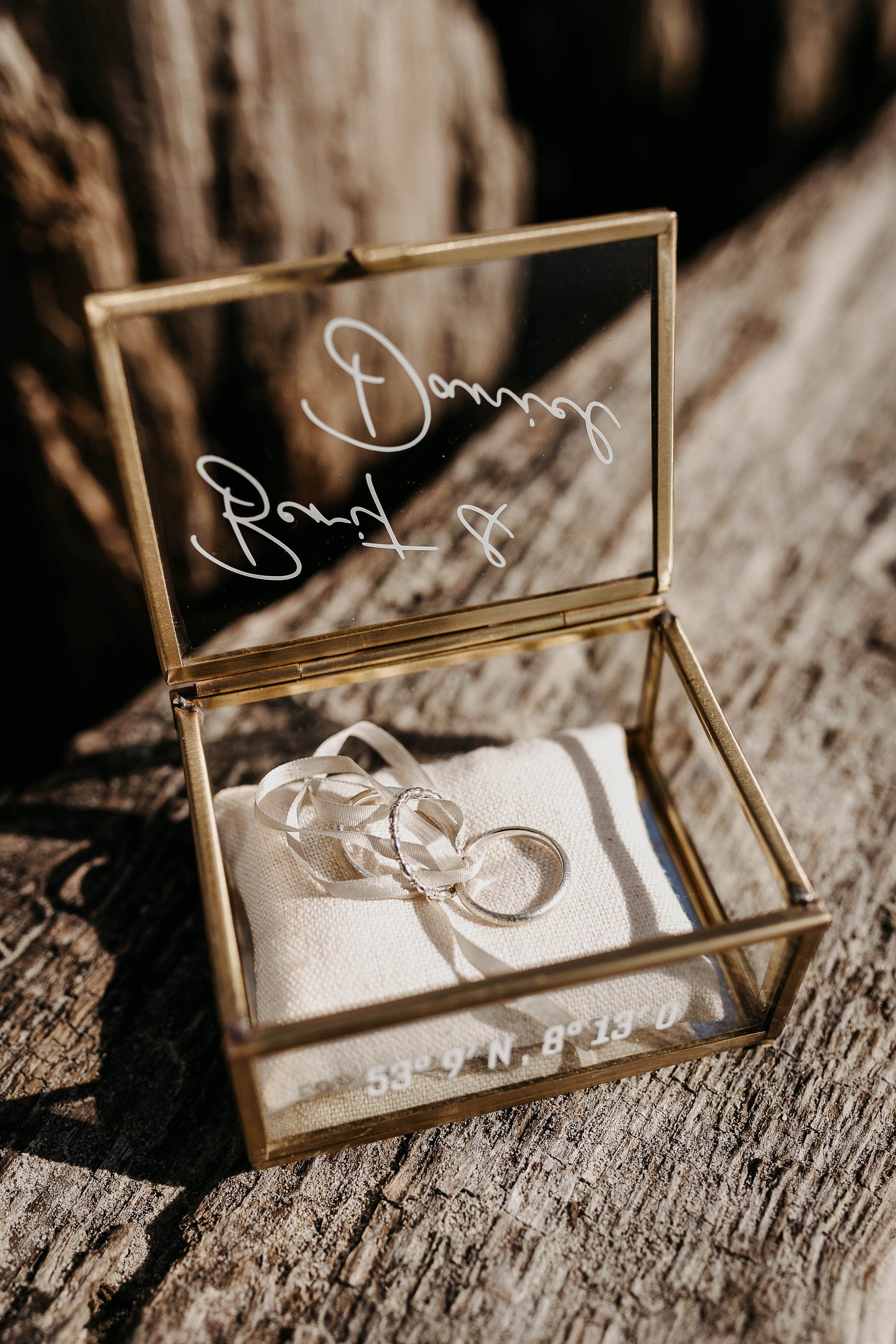 Ringkästchen Gold mit Beigen Kissen | Ringbox aus Glas Eckig | zur Hochzeit personalisiert