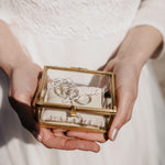 Ringkästchen Gold mit Beigen Kissen | Ringbox aus Glas Eckig | zur Hochzeit personalisiert