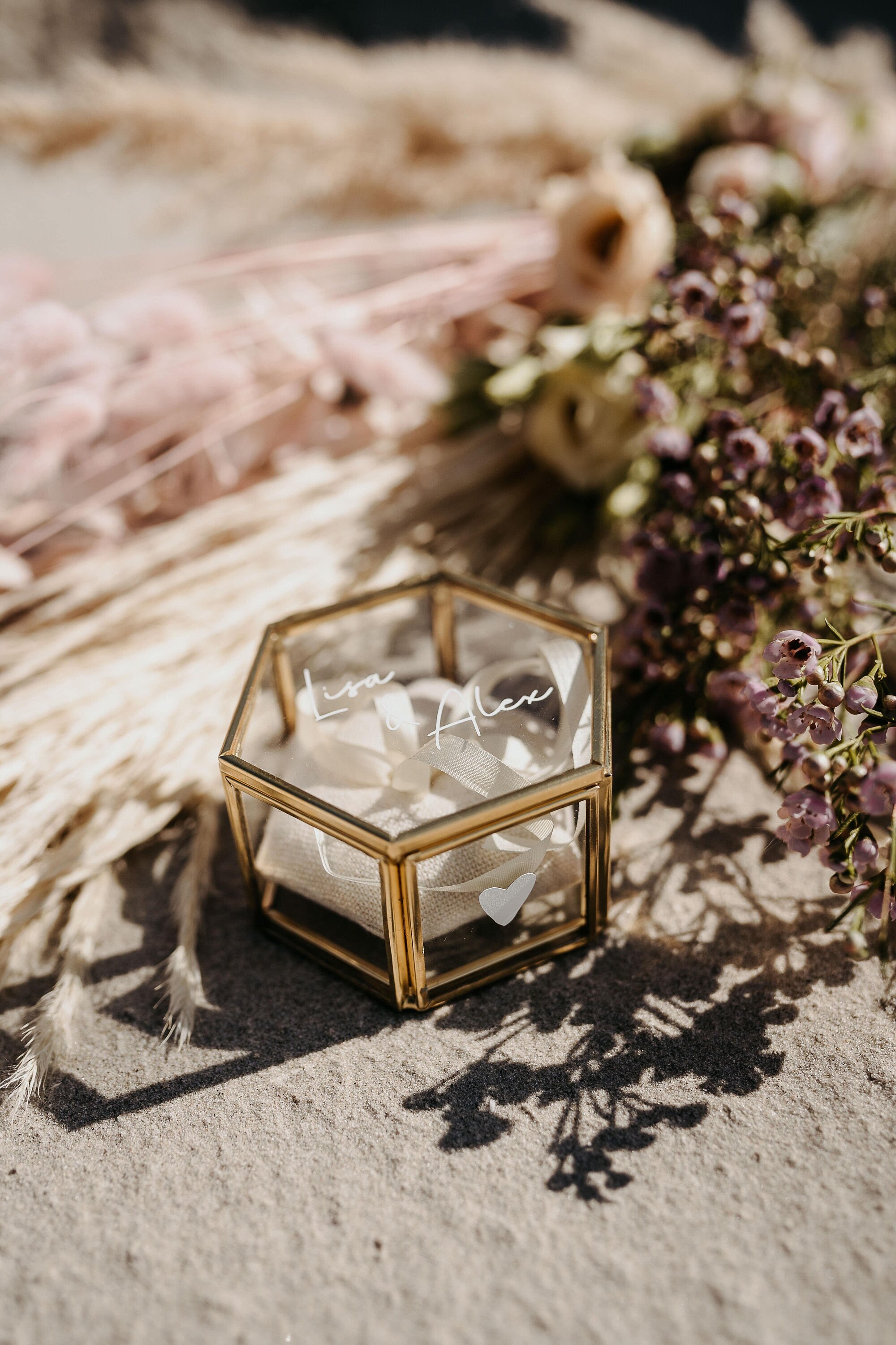 Ringkissen Sechseckig für Ringkästchen Oliv | zur Hochzeit personalisiert | Ringbox Kissen