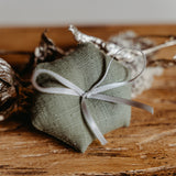 Ringkissen Sechseckig für Ringkästchen Oliv | zur Hochzeit personalisiert | Ringbox Kissen