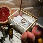 Ringkästchen Gold mit Beigen Kissen | Ringbox aus Glas Eckig | zur Hochzeit personalisiert