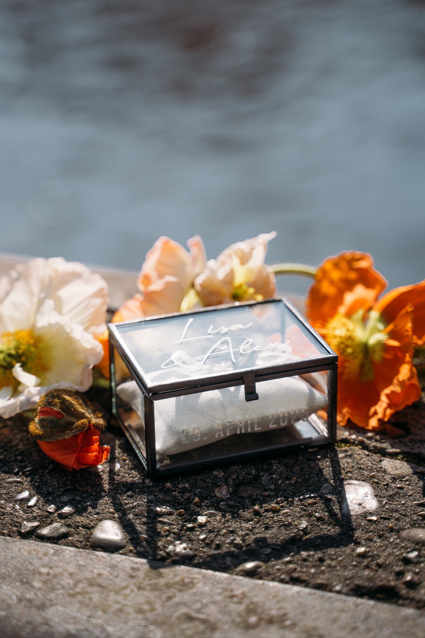 Ring Box Black Used-Look with Beige Pillow | Glass Ring Box Square | personalized for the wedding present