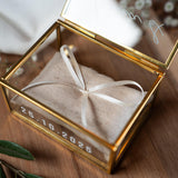 Personalisierte Ringbox aus Glas in Gold mit Sand Kissen | Vintage-Ringbox für Hochzeit & Verlobung