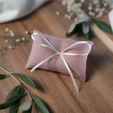 Ringkissen für Ringbox | Hochzeit personalisiert | Seidenband, verschiedene Farben | Handgemachtes Kissen für Eheringe