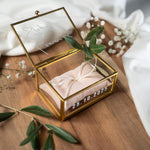Ringbox Gold mit hellrosa Kissen | personalisiert mit Namen und Datum