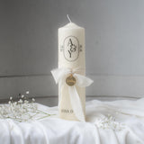 Hochzeitskerze personalisiert – elegante Traukerze mit Initialen & Datum, weiße Hochzeitskerze mit Chiffonschleife