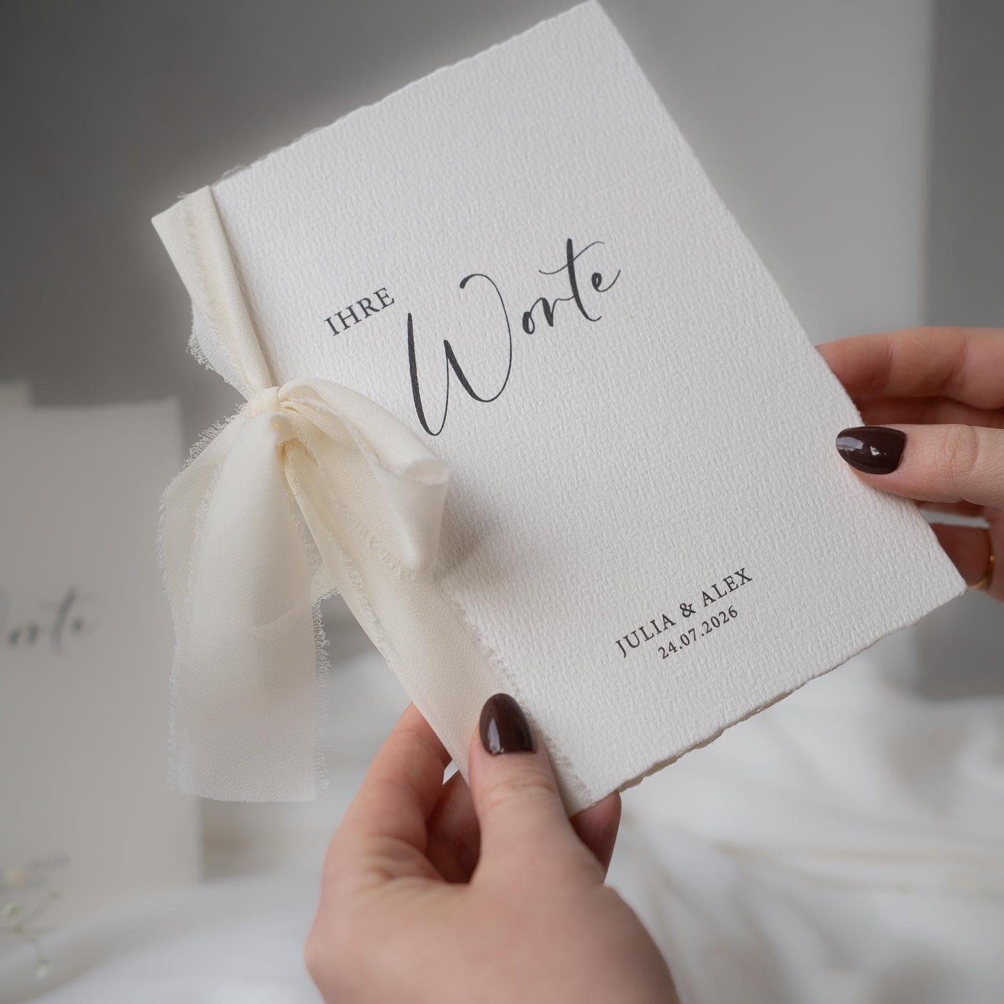 Personalisierte Eheversprechen zur Hochzeit – Gelübde auf Büttenpapier DIN A5 mit Chiffonschleife