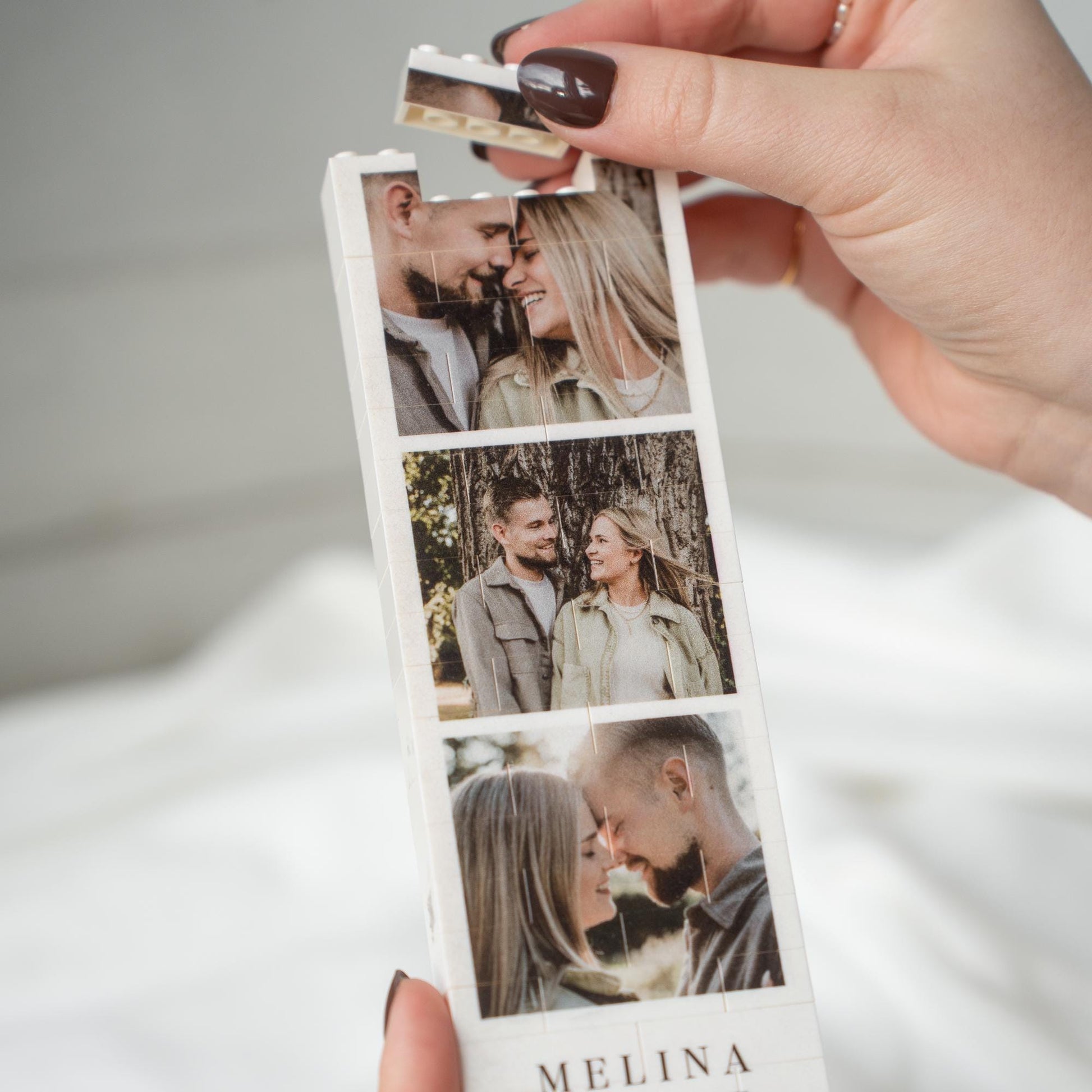 Personalisiertes Fotomosaik aus Klemmbausteinen – individuelles Bild aus Bausteinen mit Namen