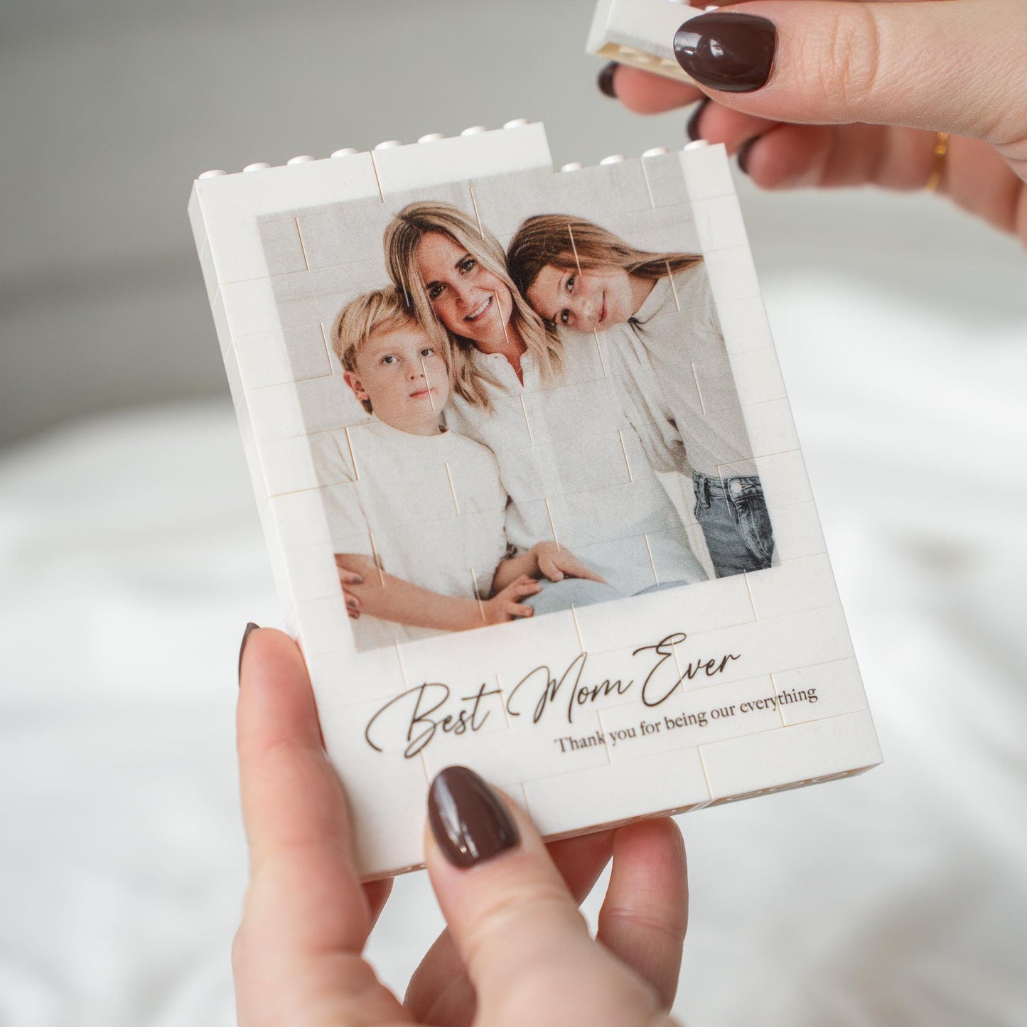 Personalisiertes Fotomosaik aus Klemmbausteinen – individuelles Bild aus Bausteinen mit Namen