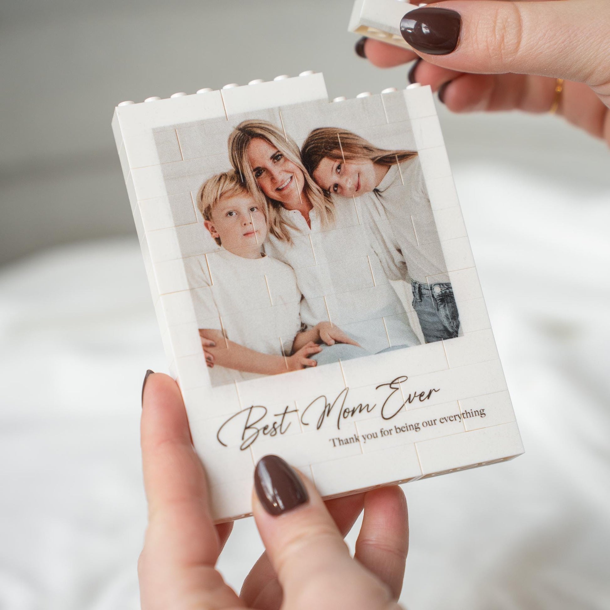 Personalisiertes Fotomosaik aus Klemmbausteinen – individuelles Bild aus Bausteinen mit Namen