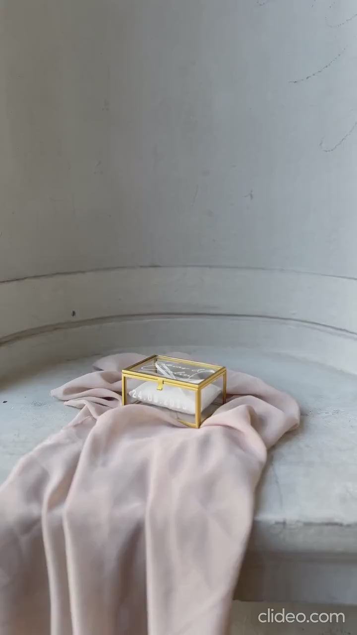Ringkästchen Gold mit Beigen Kissen | Ringbox aus Glas Eckig | zur Hochzeit personalisiert